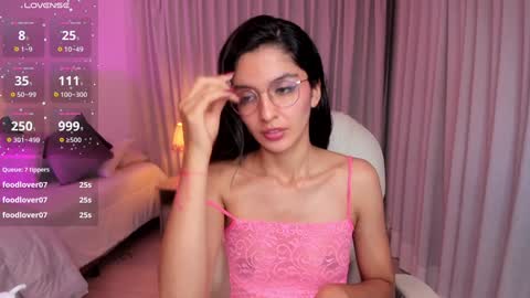 Mia online show from January 10, 2025, 7:46 am