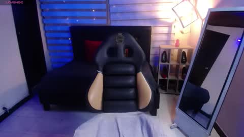 Snapshot of miiaa_evans1 chatting on October 18, 2025, 8:09 pm miiaa_evans1 online show from October 18, 2025, 8:09 pm