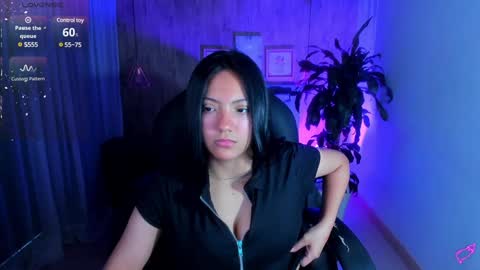 Snapshot of miichael_black chatting on January 19, 2025, 5:49 pm Michael Black online show from January 19, 2025, 5:49 pm