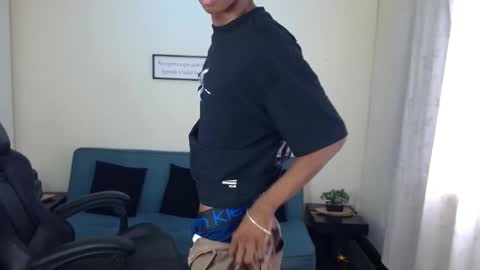 Snapshot of miiloo18 chatting on November 5, 2025, 9:15 pm Jordan online show from November 5, 2025, 9:15 pm