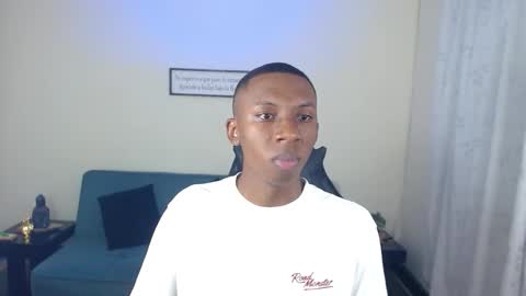 Snapshot of miiloo18 chatting on December 4, 2025, 9:12 pm Jordan online show from December 4, 2025, 9:12 pm