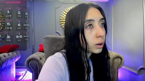 Snapshot of miilu__1 chatting on December 4, 2024, 9:40 am miilu online show from December 4, 2024, 9:40 am