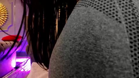 Snapshot of miilu__1 chatting on December 27, 2024, 7:18 am miilu online show from December 27, 2024, 7:18 am