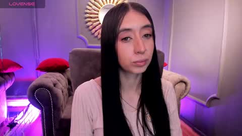 Snapshot of miilu__1 chatting on January 12, 2025, 3:17 am miilu online show from January 12, 2025, 3:17 am