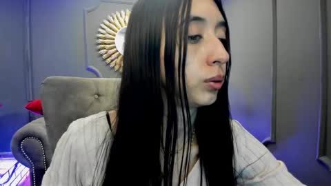 Snapshot of miilu__1 chatting on January 29, 2025, 7:36 am miilu online show from January 29, 2025, 7:36 am