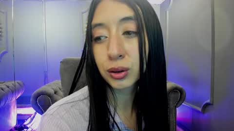 Snapshot of miilu__1 chatting on February 6, 2025, 9:32 am miilu online show from February 6, 2025, 9:32 am