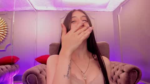 Snapshot of miilu__1 chatting on February 7, 2025, 9:16 am miilu online show from February 7, 2025, 9:16 am