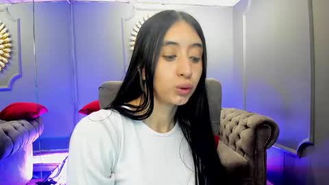 Snapshot of miilu__1 chatting on February 15, 2025, 7:06 am miilu online show from February 15, 2025, 7:06 am