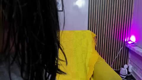 Snapshot of miilu__1 chatting on November 16, 2025, 3:45 am miilu online show from November 16, 2025, 3:45 am