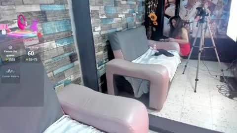 miiss_evaa online show from March 3, 2025, 11:00 am