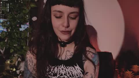 mika_moon_ online show from December 19, 2025, 6:26 pm