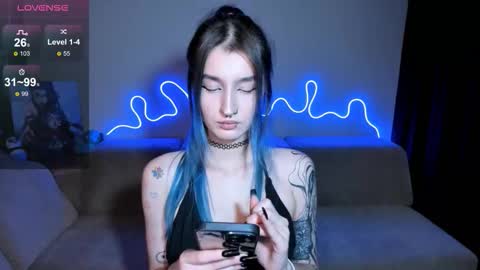 Snapshot of mika_reid chatting on September 15, 2025, 5:02 pm Mika online show from September 15, 2025, 5:02 pm