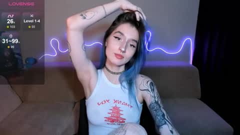 Snapshot of mika_reid chatting on September 18, 2025, 9:00 am Mika online show from September 18, 2025, 9:00 am