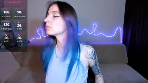 Snapshot of mika_reid chatting on September 19, 2025, 12:50 pm Mika online show from September 19, 2025, 12:50 pm