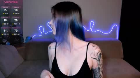 Snapshot of mika_reid chatting on September 21, 2025, 4:30 pm Mika online show from September 21, 2025, 4:30 pm