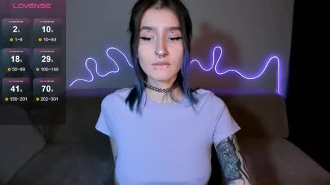 Snapshot of mika_reid chatting on October 10, 2025, 5:45 pm Mika online show from October 10, 2025, 5:45 pm