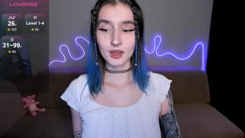 Snapshot of mika_reid chatting on November 5, 2025, 9:31 am Mika online show from November 5, 2025, 9:31 am