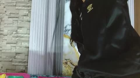 Snapshot of mikaela303av chatting on November 17, 2025, 3:34 am mikaela303av online show from November 17, 2025, 3:34 am