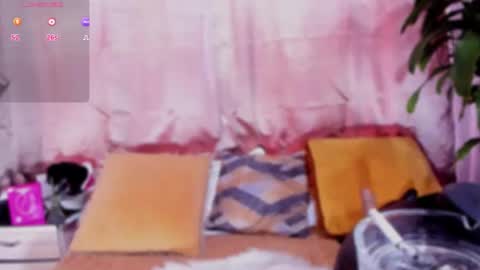 Snapshot of mikaela_lust chatting on October 28, 2025, 1:58 pm Mikaela Lust online show from October 28, 2025, 1:58 pm