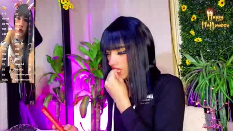 mikaelarangel online show from October 12, 2025, 3:16 am