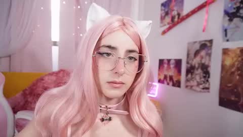 Snapshot of mikascarlet chatting on November 4, 2025, 11:31 am Mika online show from November 4, 2025, 11:31 am