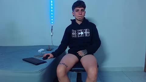 Snapshot of mike777jr chatting on November 25, 2025, 3:17 am Mike IMDEPENDIENT MODEL online show from November 25, 2025, 3:17 am