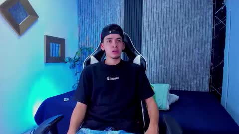 Mike 0233 online show from October 28, 2025, 4:16 am