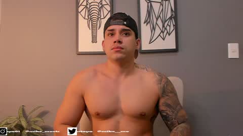Snapshot of mike_montoya chatting on January 24, 2025, 3:11 am Mike Montoya online show from January 24, 2025, 3:11 am