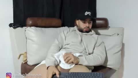 mikeblaree online show from November 5, 2025, 4:07 pm