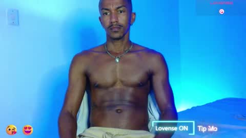 Snapshot of mikejaybr chatting on November 27, 2025, 12:07 pm Mike Jay online show from November 27, 2025, 12:07 pm