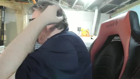 Snapshot of mikejws chatting on October 1, 2025, 9:43 pm mikejws online show from October 1, 2025, 9:43 pm