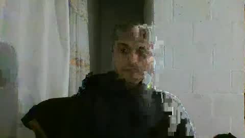 Snapshot of mikelgold1 chatting on December 6, 2024, 1:07 am mikelgold1 online show from December 6, 2024, 1:07 am