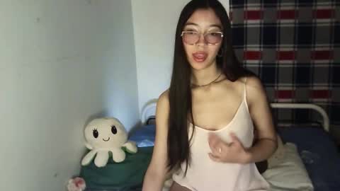 Mikhaela online show from October 23, 2025, 4:45 am