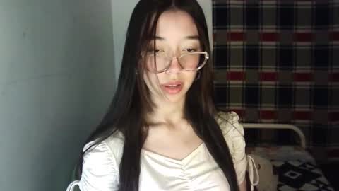 Mikhaela online show from October 25, 2025, 6:21 am