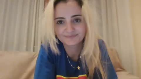 Snapshot of miki234809581 chatting on November 2, 2025, 8:11 pm miki234809581 online show from November 2, 2025, 8:11 pm