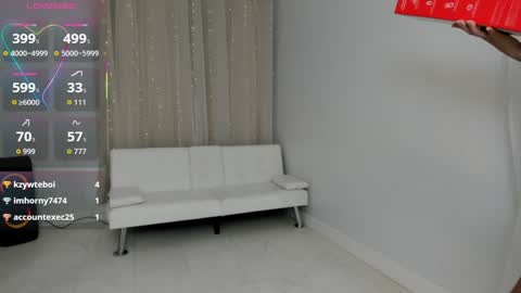 Snapshot of mikmagik chatting on November 5, 2025, 3:23 pm Mikaylah online show from November 5, 2025, 3:23 pm