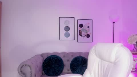 mila_blaze online show from November 2, 2025, 2:47 am