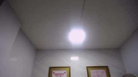 Snapshot of mila_sweet_v chatting on October 21, 2025, 3:07 am Mila online show from October 21, 2025, 3:07 am