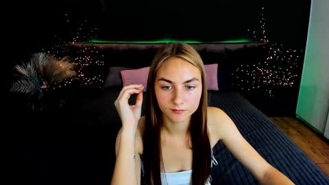 Milla online show from September 19, 2025, 12:28 pm