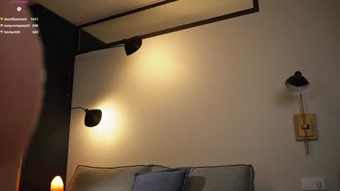 milablum online show from December 25, 2024, 7:45 pm