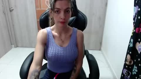 milacoxx8819 online show from February 28, 2025, 11:56 pm