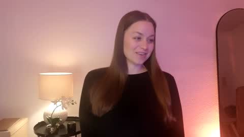 Snapshot of milafleur chatting on January 31, 2025, 8:32 am Mila Fleur online show from January 31, 2025, 8:32 am