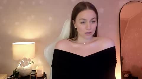 Snapshot of milafleur chatting on September 28, 2025, 2:22 pm Mila Fleur online show from September 28, 2025, 2:22 pm
