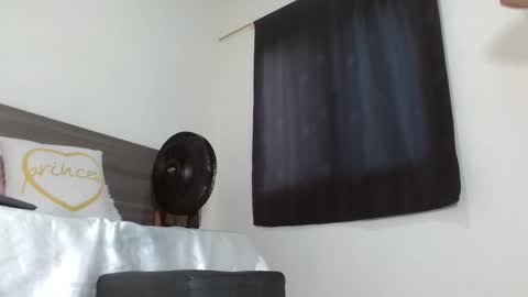 Snapshot of milahot23 chatting on February 9, 2025, 3:11 am mila online show from February 9, 2025, 3:11 am