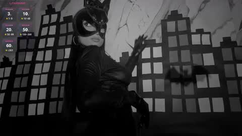 Snapshot of milalawrence_ chatting on October 28, 2025, 1:36 pm Mila online show from October 28, 2025, 1:36 pm