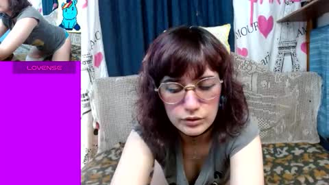 Snapshot of milalunala chatting on September 21, 2025, 7:59 pm Mila-Lunala online show from September 21, 2025, 7:59 pm