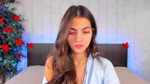 Snapshot of milana_crystal_ chatting on January 6, 2025, 8:03 am Milana online show from January 6, 2025, 8:03 am
