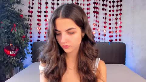 Snapshot of milana_crystal_ chatting on February 19, 2025, 8:12 am Milana online show from February 19, 2025, 8:12 am