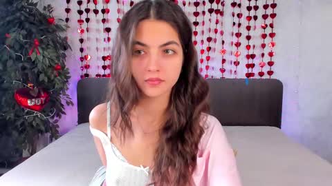 Snapshot of milana_crystal_ chatting on February 21, 2025, 8:18 am Milana online show from February 21, 2025, 8:18 am