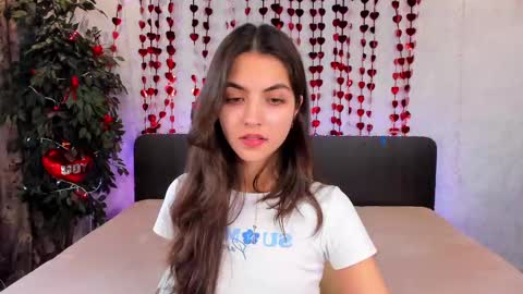Snapshot of milana_crystal_ chatting on March 4, 2025, 11:19 am Milana online show from March 4, 2025, 11:19 am